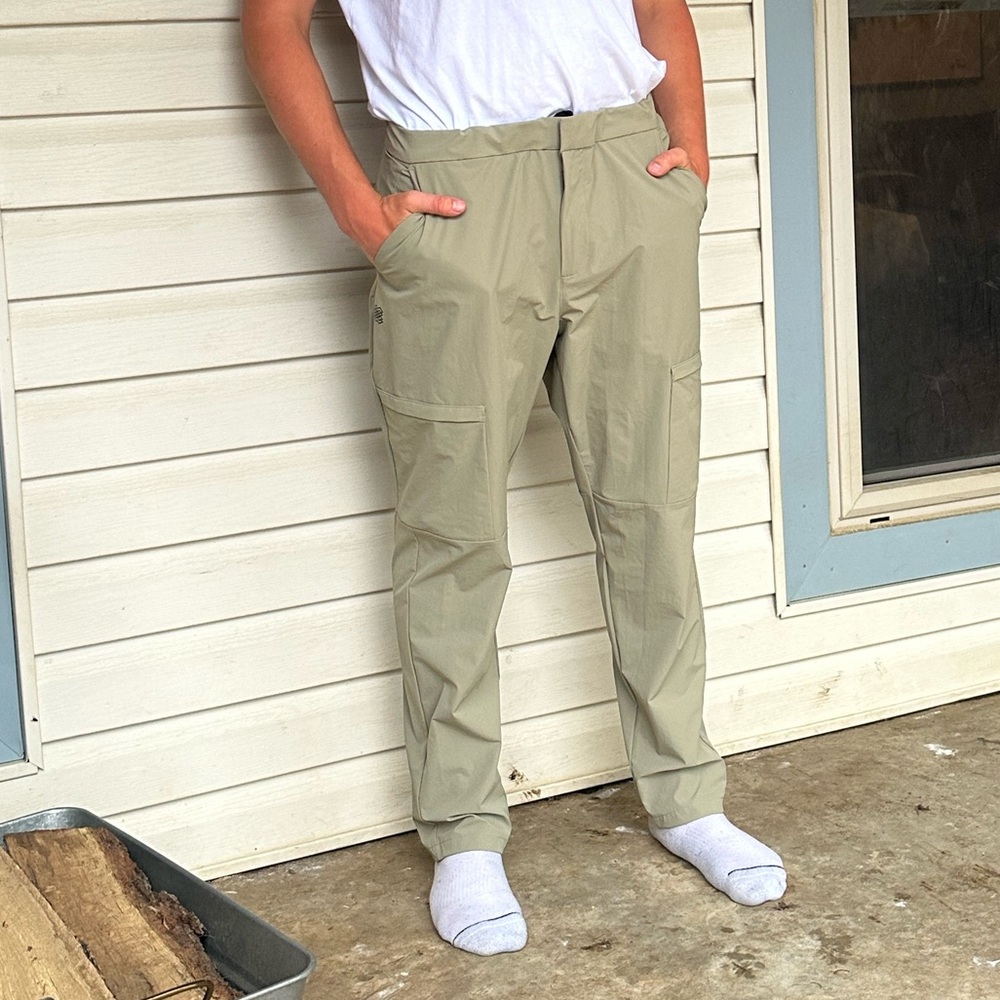 Very breathable XL tapered slacks